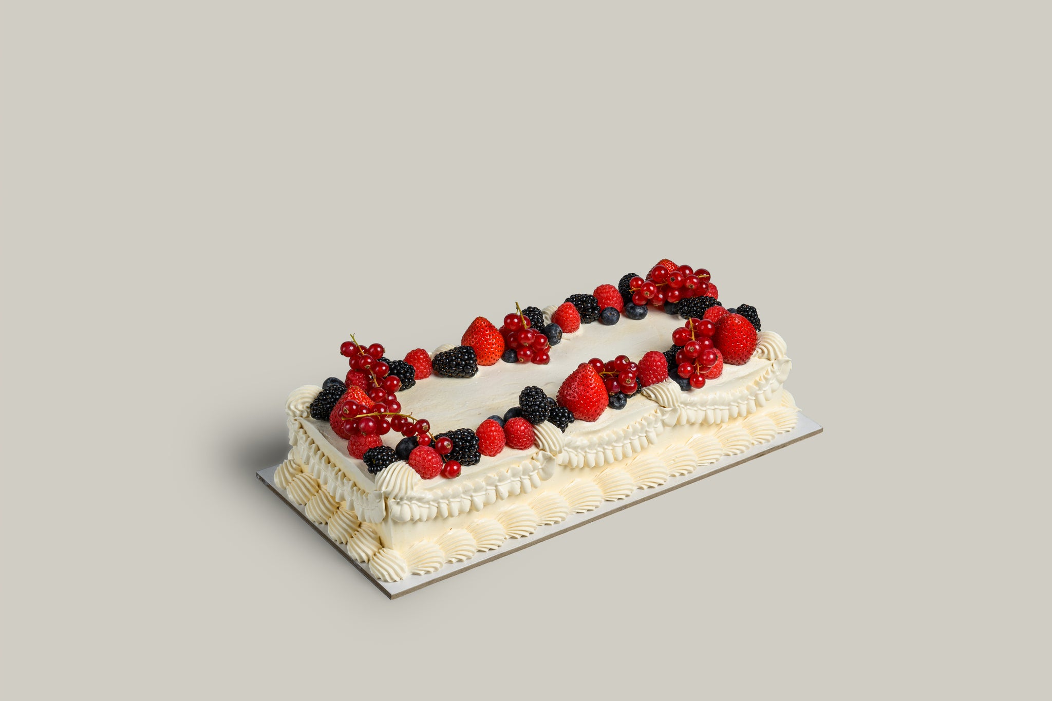 Rouge Affair custom cake